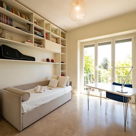 Domus Consalvi - Ponte Milvio Apartament *