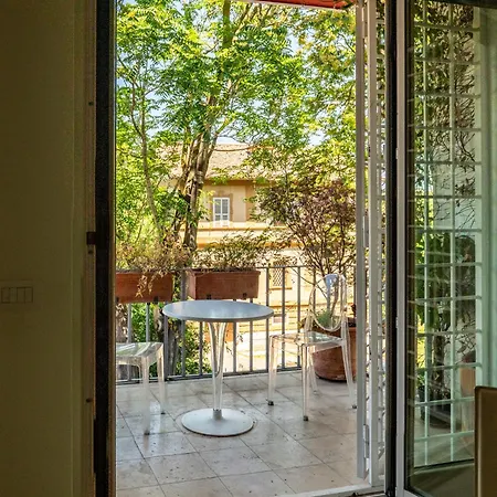 Domus Consalvi - Ponte Milvio Apartament *