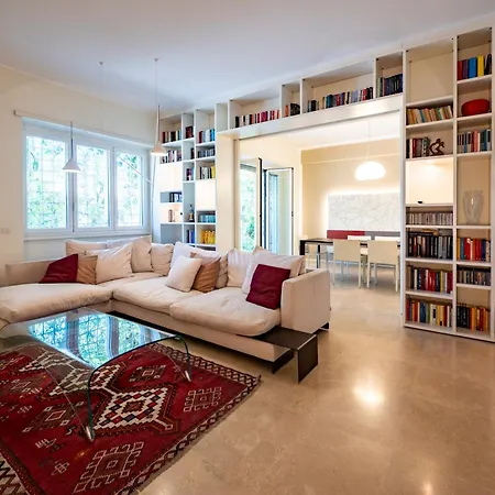 Domus Consalvi - Ponte Milvio Apartament *