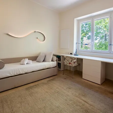 Domus Consalvi - Ponte Milvio Apartament *