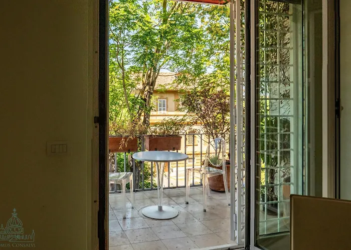 Domus Consalvi - Ponte Milvio Apartment *